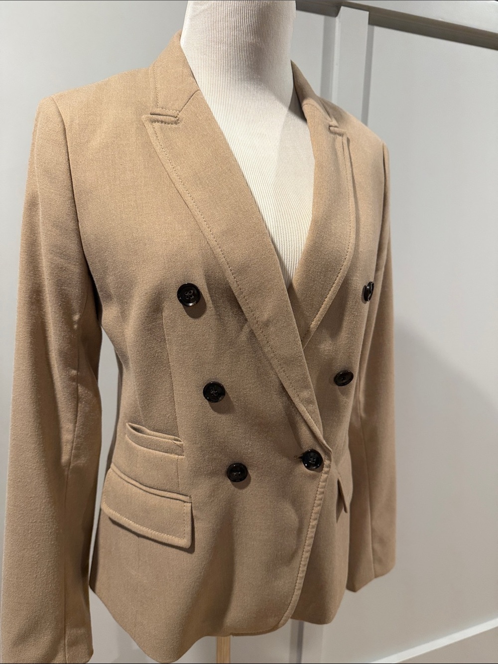 Banana Republic Women’s Double-Breasted Camel boyfriend Blazer